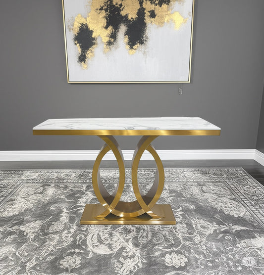The Art of the Finish: How Polished vs. Honed Marble Can Transform Your Space