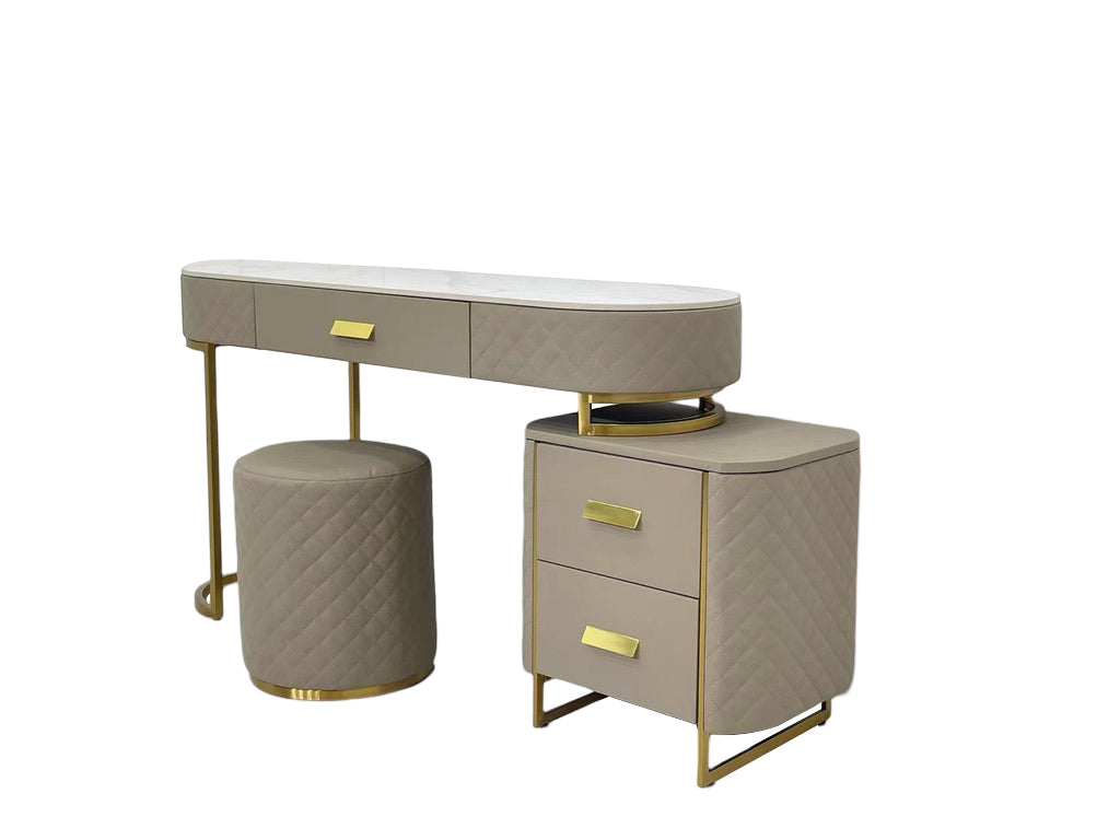 طاولة زينة فاخرة من مادة البولي يوريثين باللون الكاكي مع لمسة نهائية ذهبية غير لامعة من الفولاذ المقاوم للصدأ ورخام أبيض ثلجي