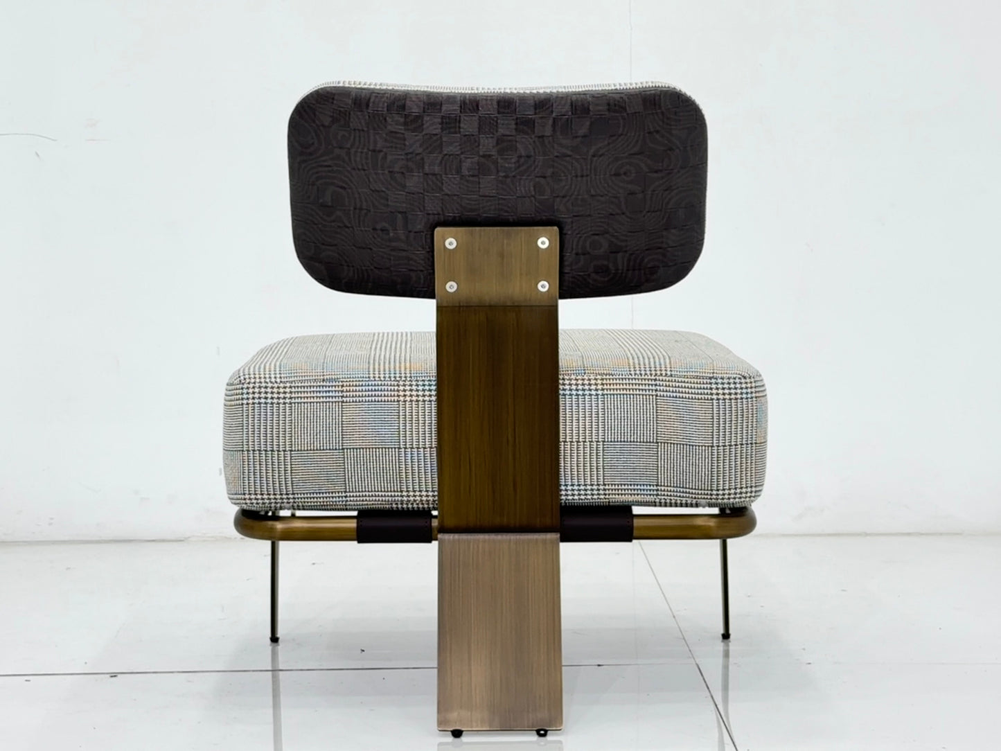 [ Comfortable Office Chair] High Back Ergonomic Linen Seat - Brass Frame Executive Chair
